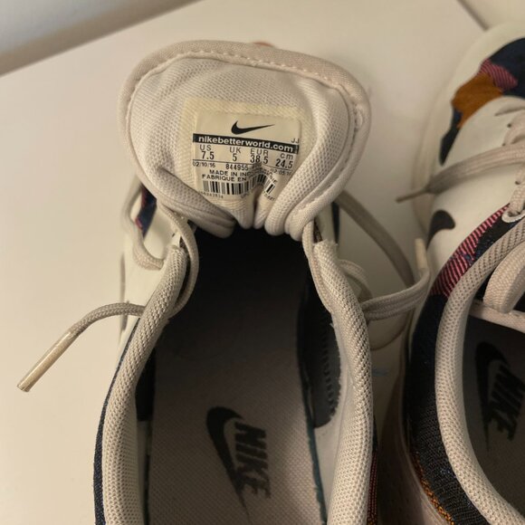 Nike Air Max Thea, size 7.5 - Picture 2 of 7